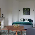 Paul Sabatier-t1-vue Sur Jardin-luxe-wifi-fi-velo *